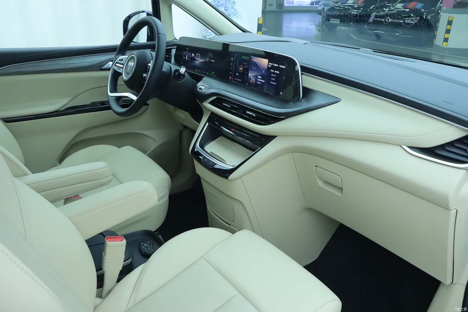 Buick GL8, 2025 9