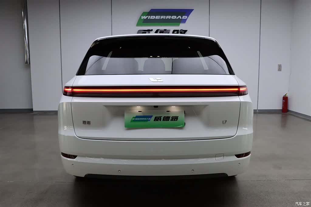 Li Auto L7, 2025 все фото