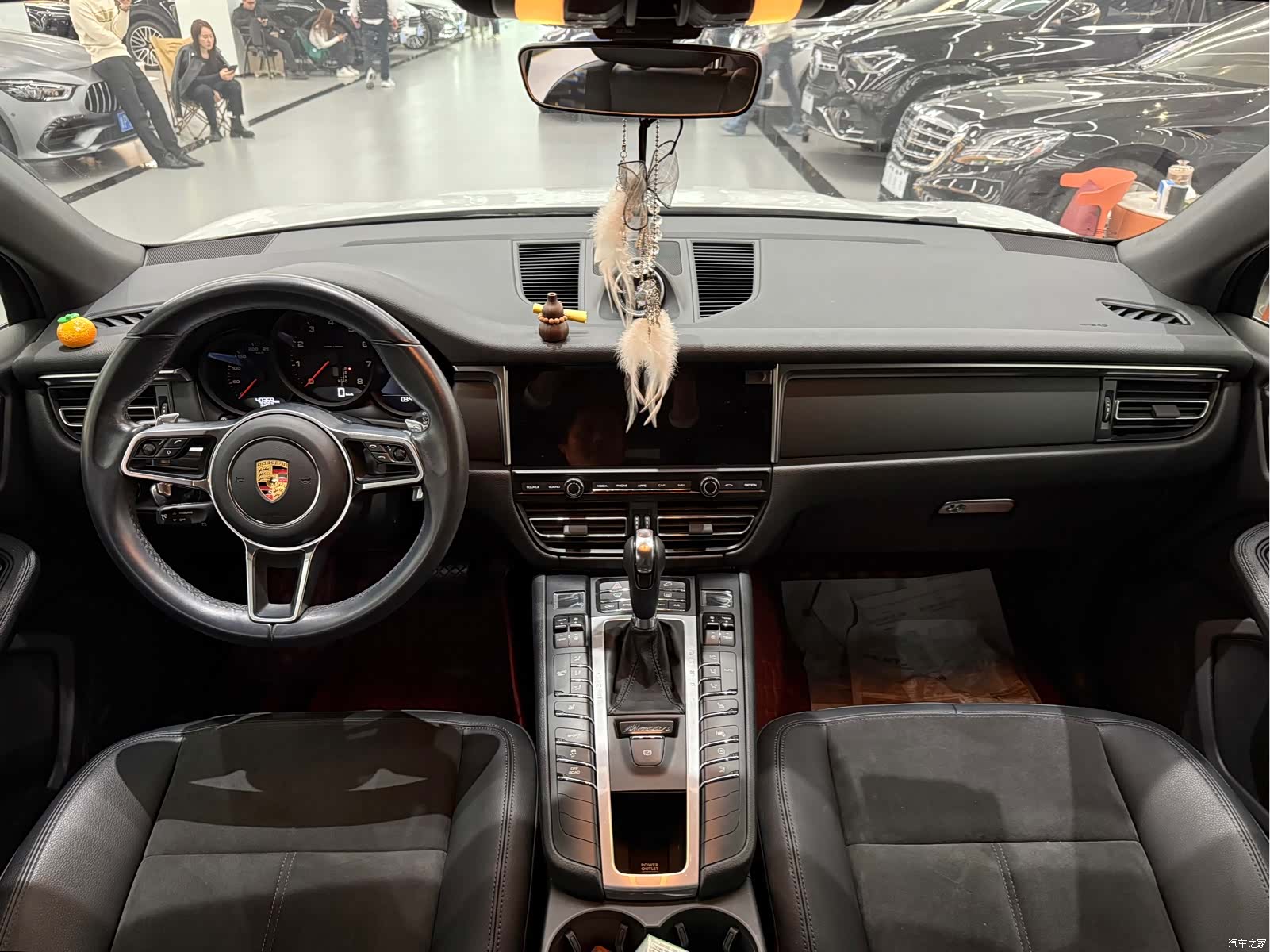 Porsche Macan, 2021 10