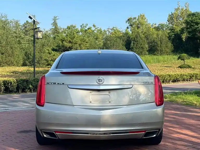 Cadillac XTS