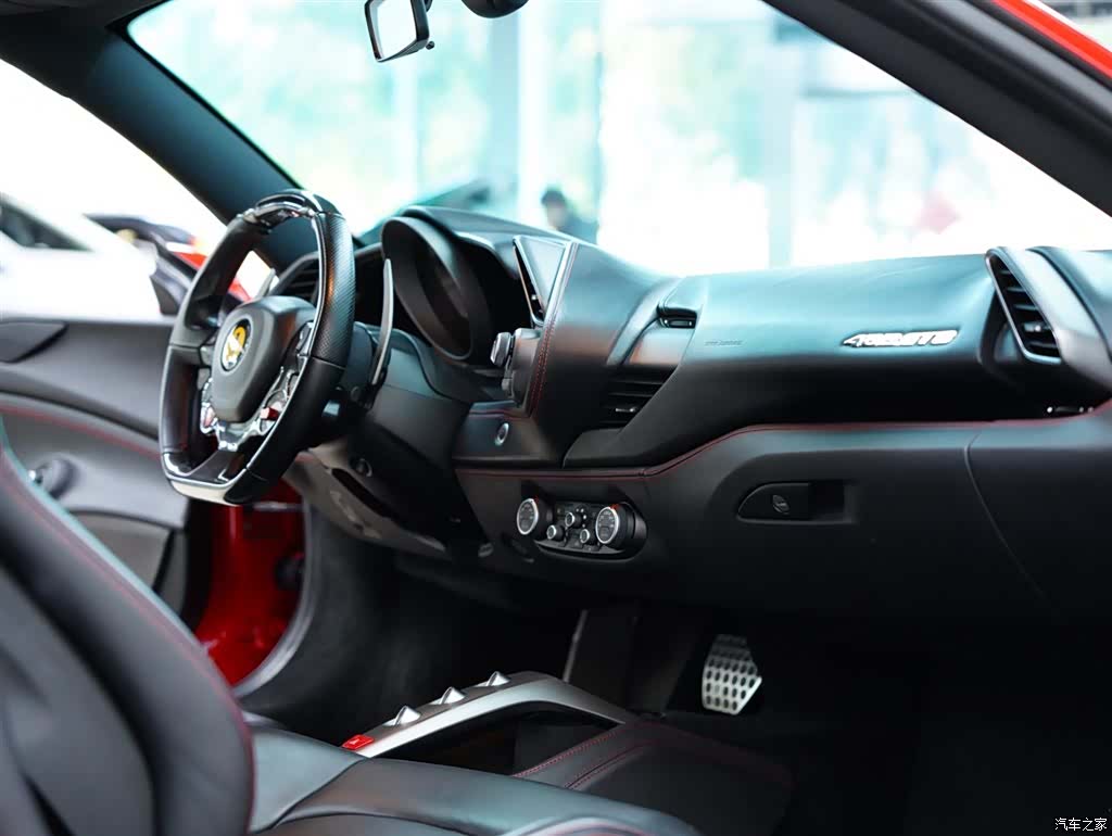 Ferrari 488, 2017 37