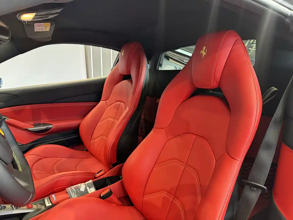 Ferrari 488