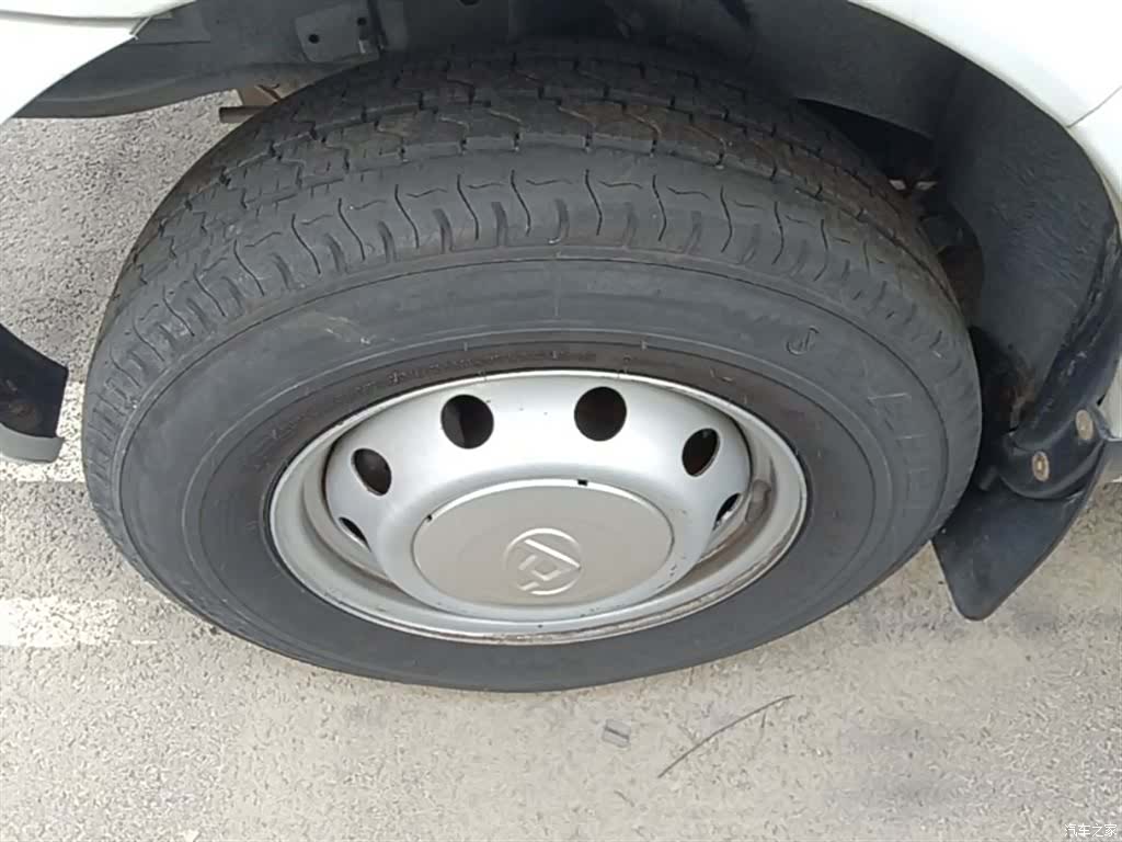Maxus V80, 2023 23