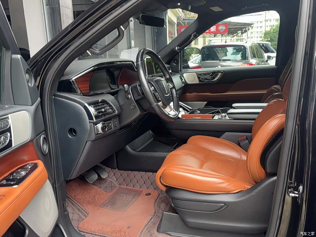 Lincoln Navigator, 2020 11