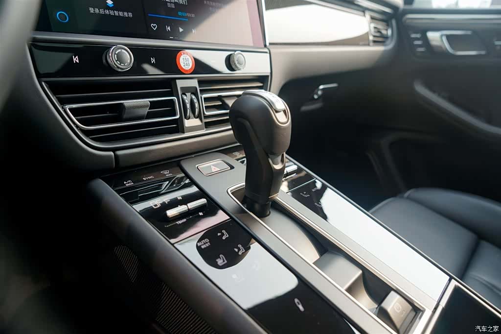 Porsche Macan, 2025 20