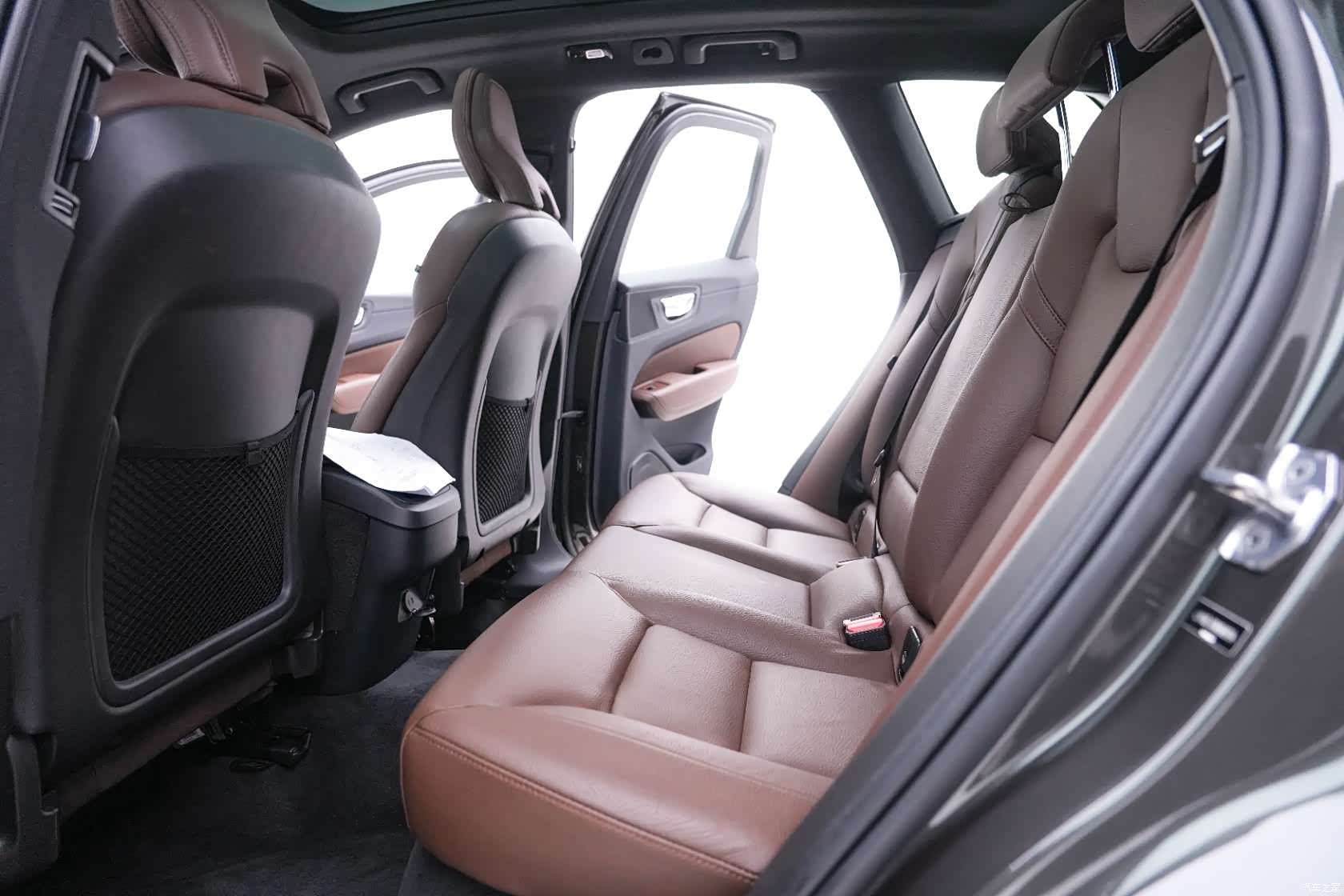 Volvo XC60, 2021 23