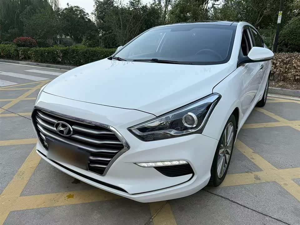 Hyundai Name picture