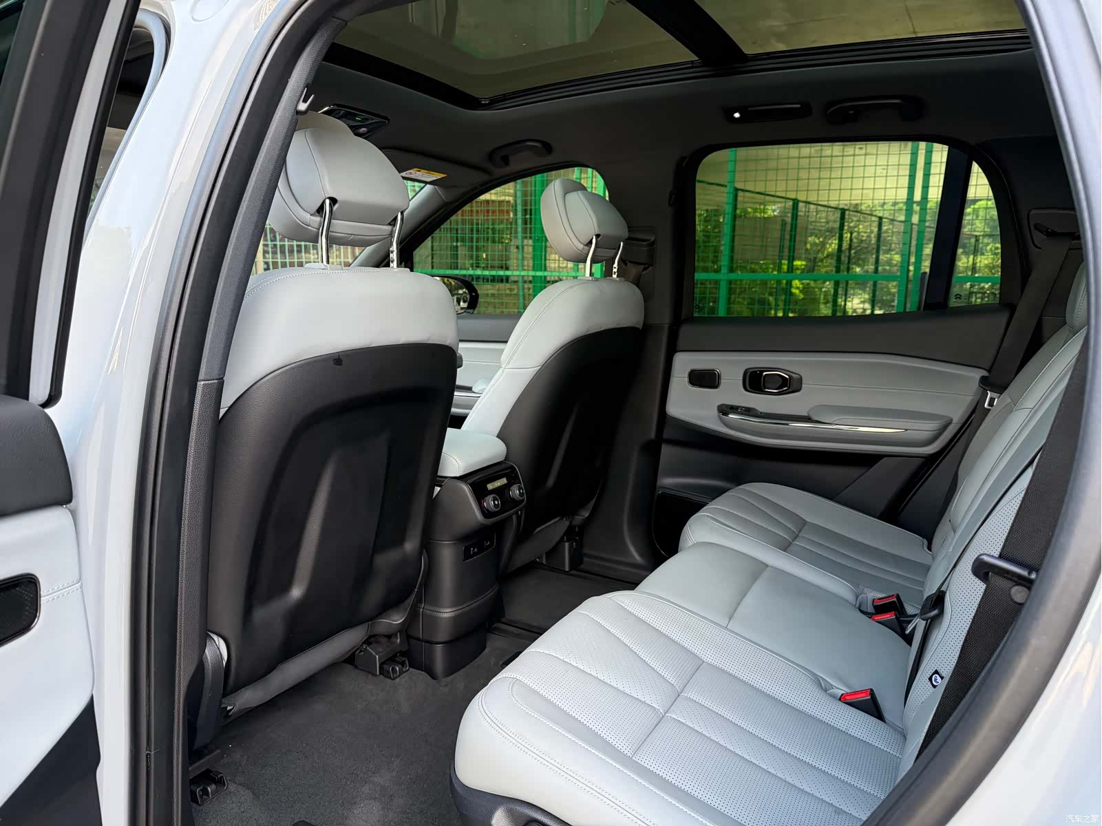 NIO ES8, 2021 все фото