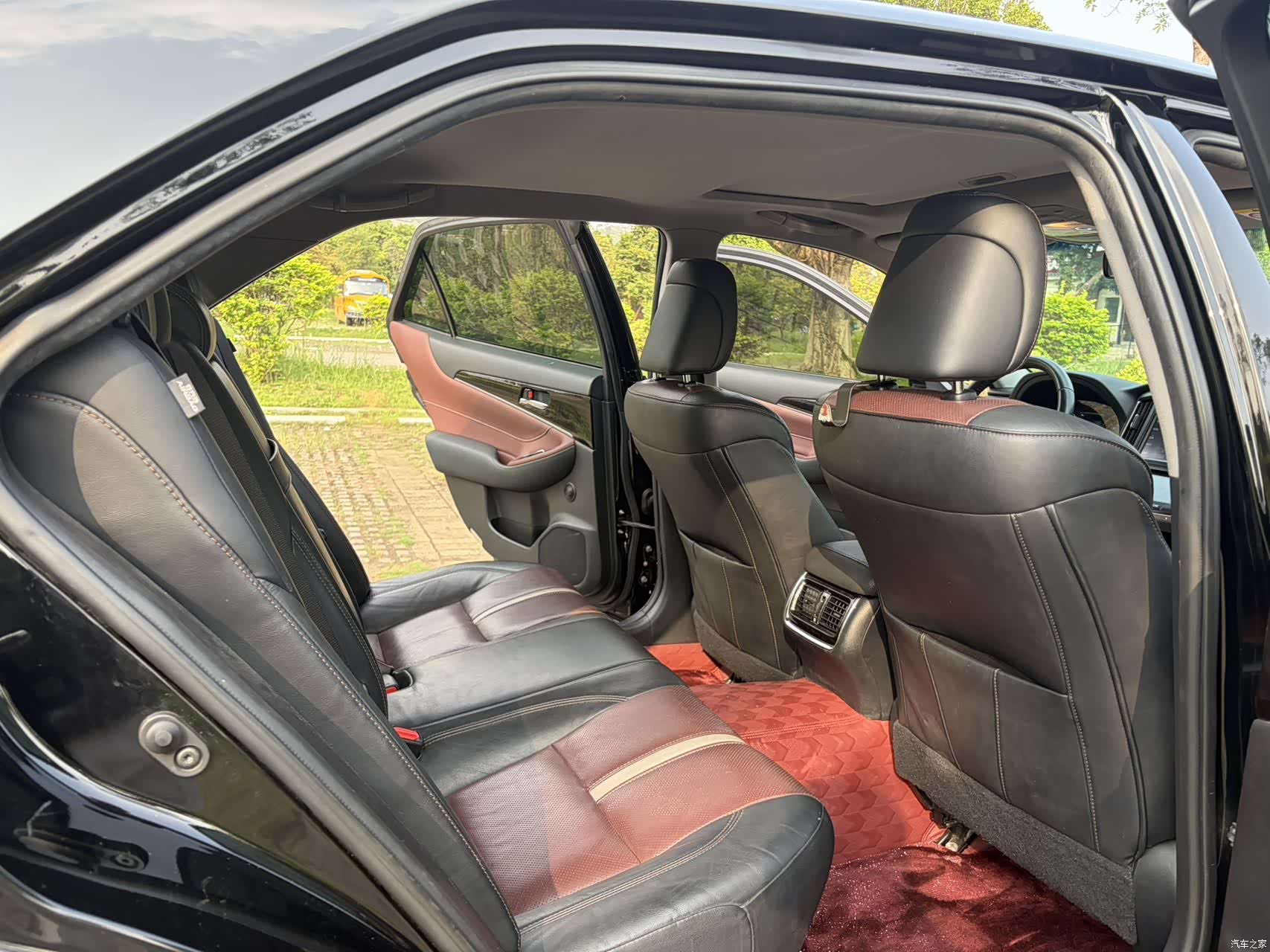 Toyota Crown, 2017 10
