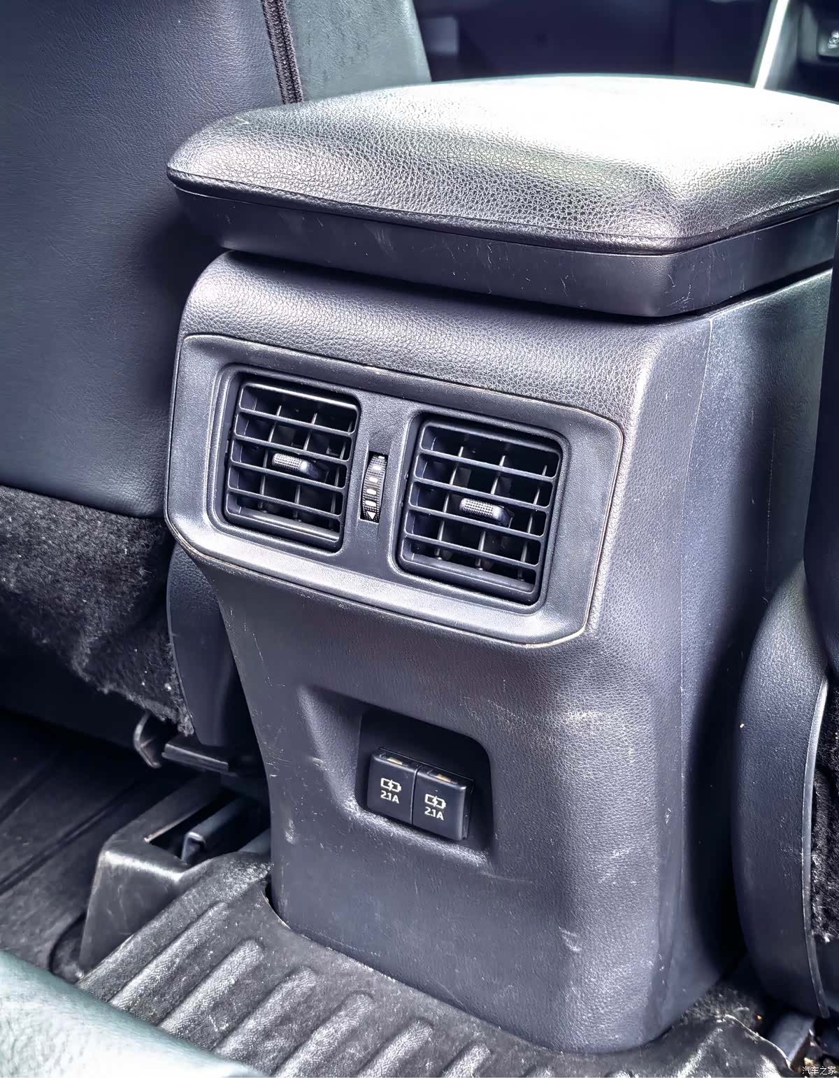 Toyota Wildlander, 2020 26