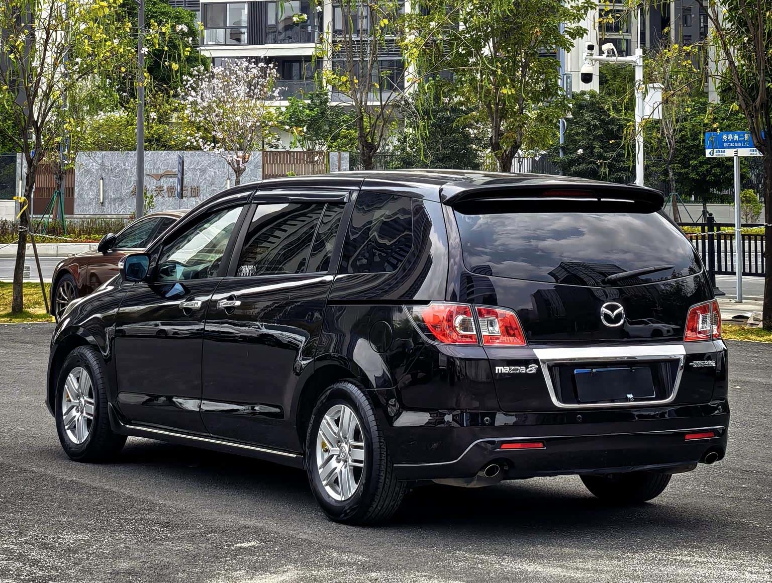 Mazda 8, 2013 6