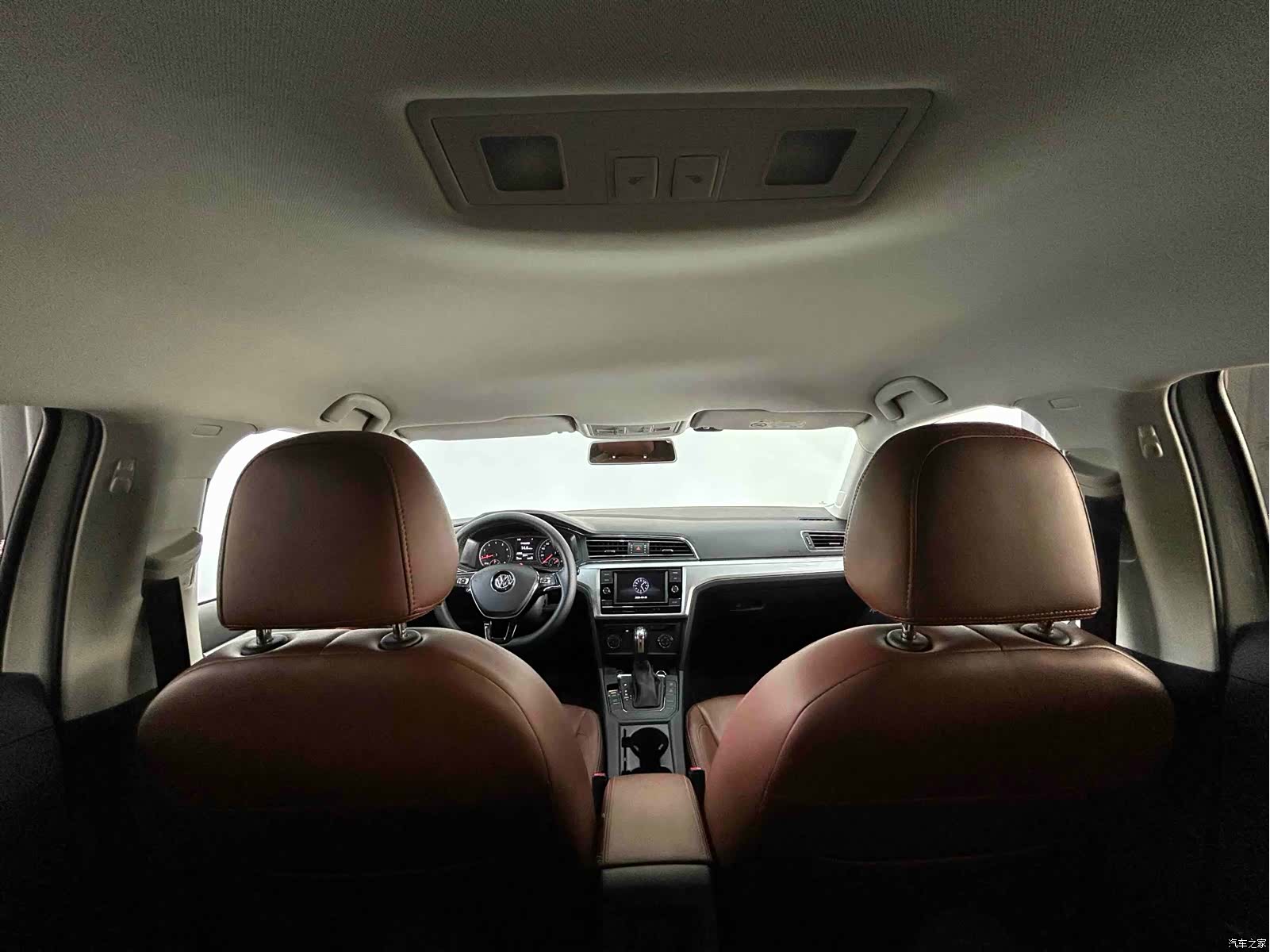 Volkswagen Lamando, 2020 10