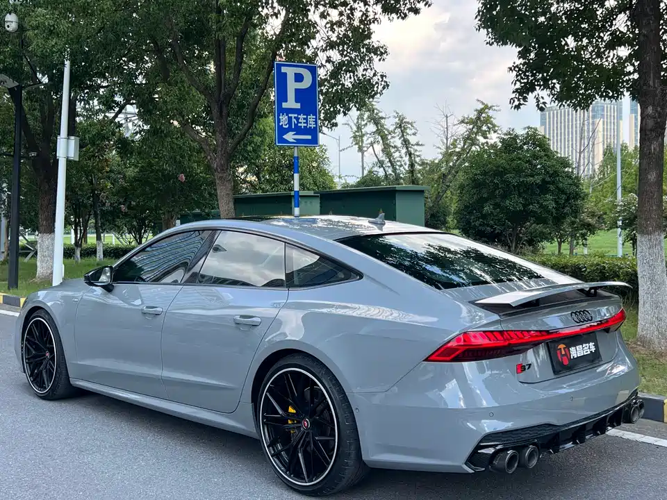 Audi A7
