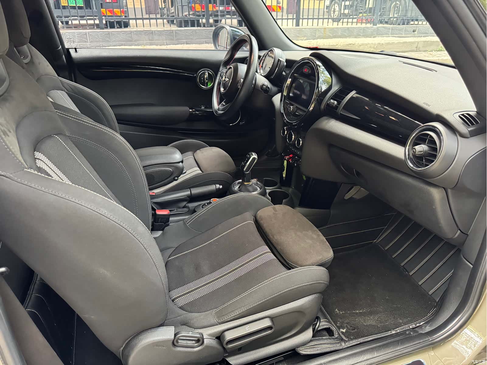 Mini Cooper, 2019 9