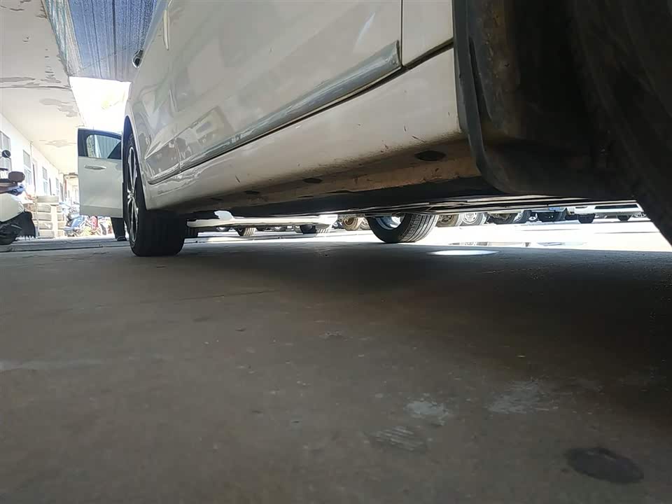 Hyundai Lead