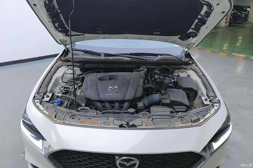 Mazda Mazda3, 2021 10