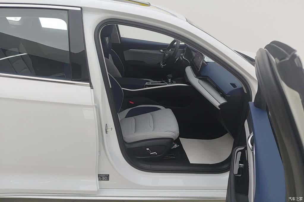 Geely Preface, 2026 8