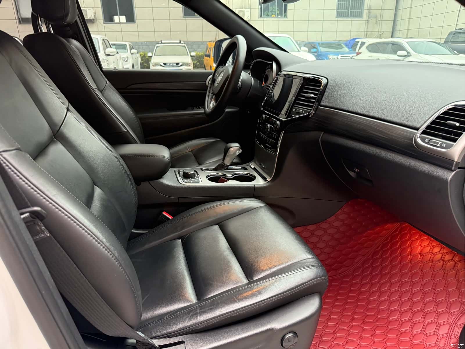 Jeep Grand Cherokee, 2022 10