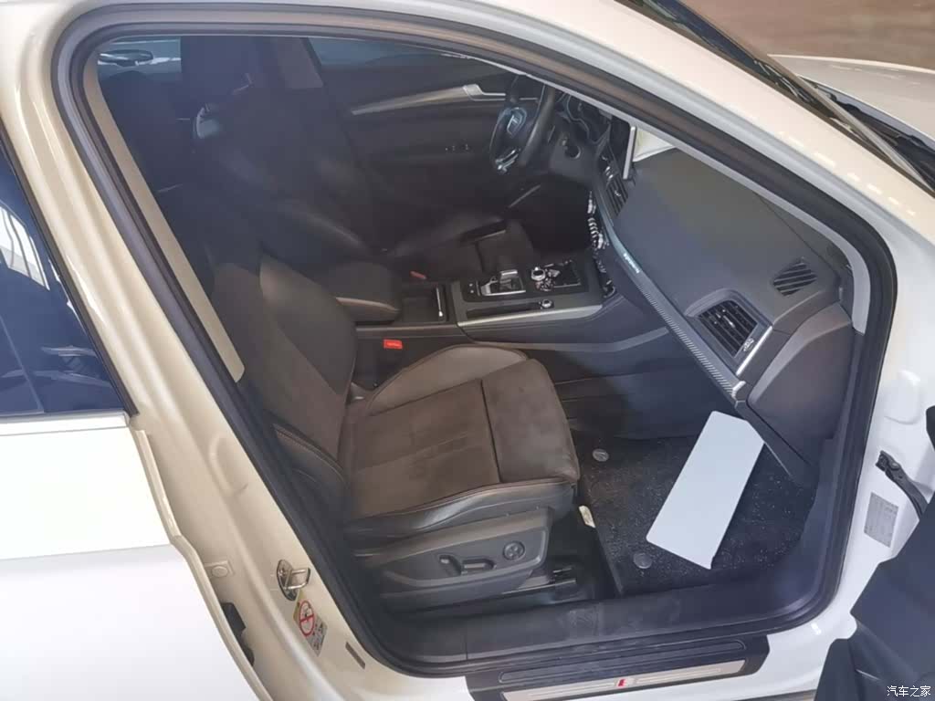Audi Q5L, 2020 25
