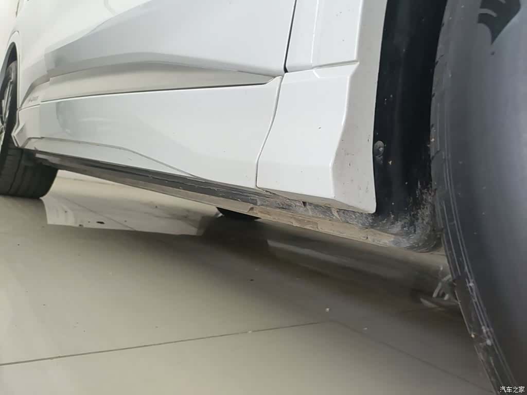 Audi Q4 e-tron, 2023 21