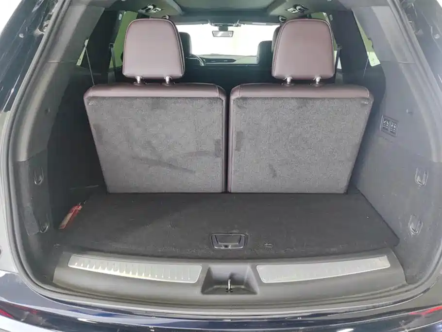 Cadillac XT6