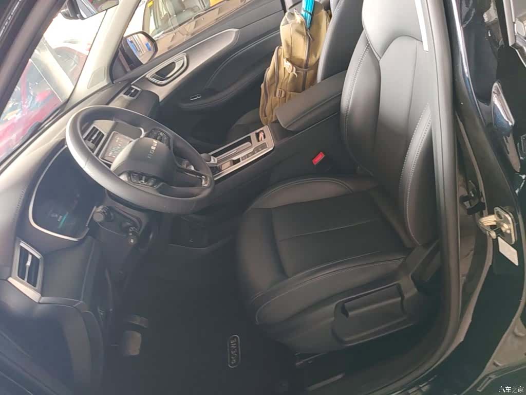 Roewe RX5, 2024 15