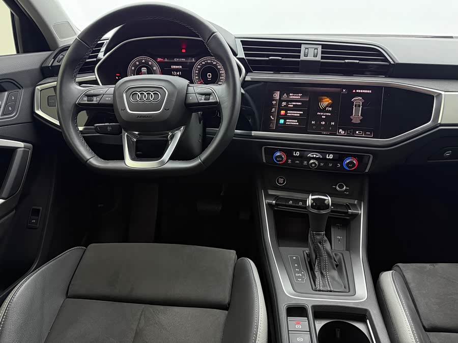 Audi Q3 2022, фото 11