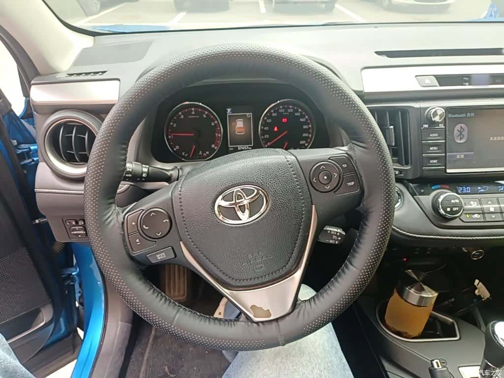 Toyota RAV4, 2018 11
