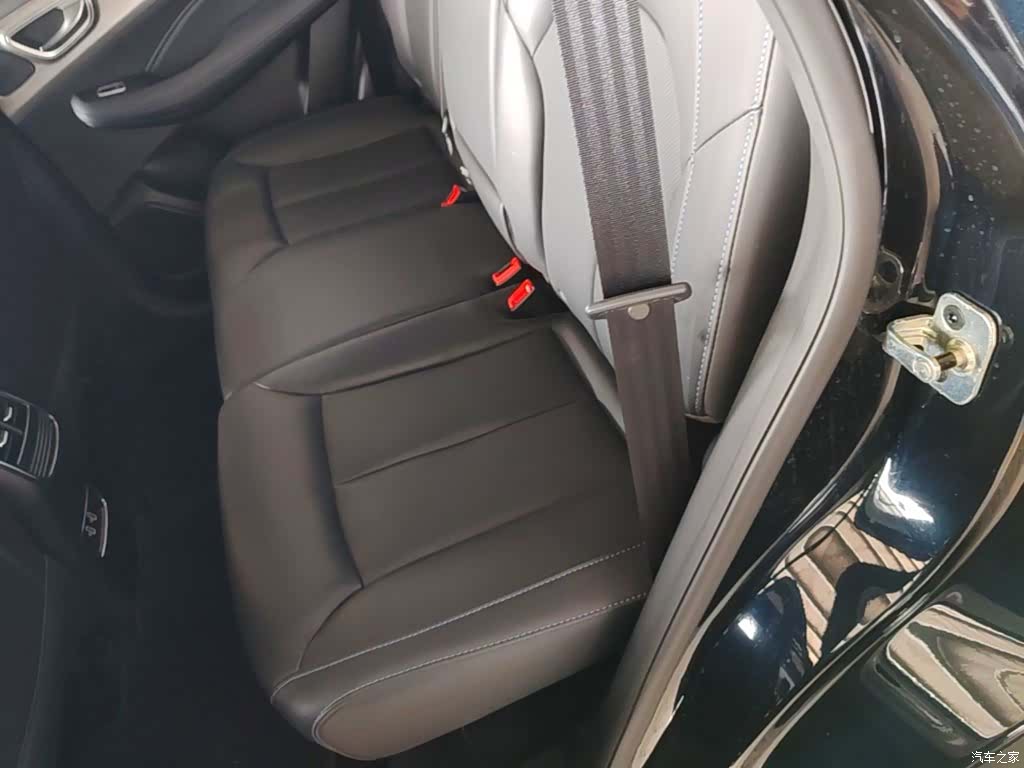 Roewe RX5, 2024 17