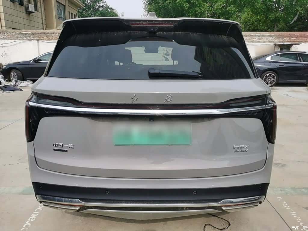 Hongqi HS7, 2024 6