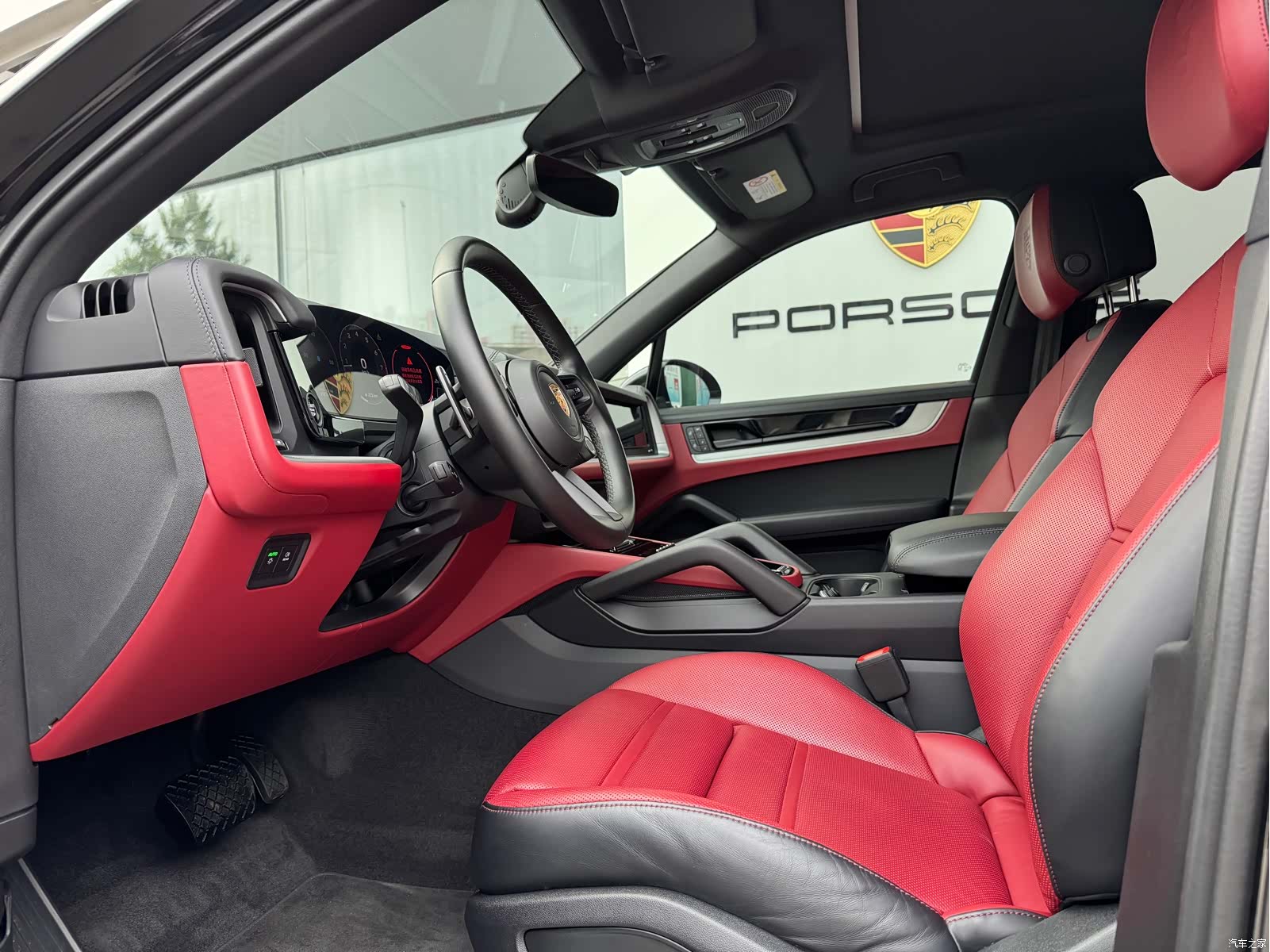 Porsche Cayenne, 2024 13