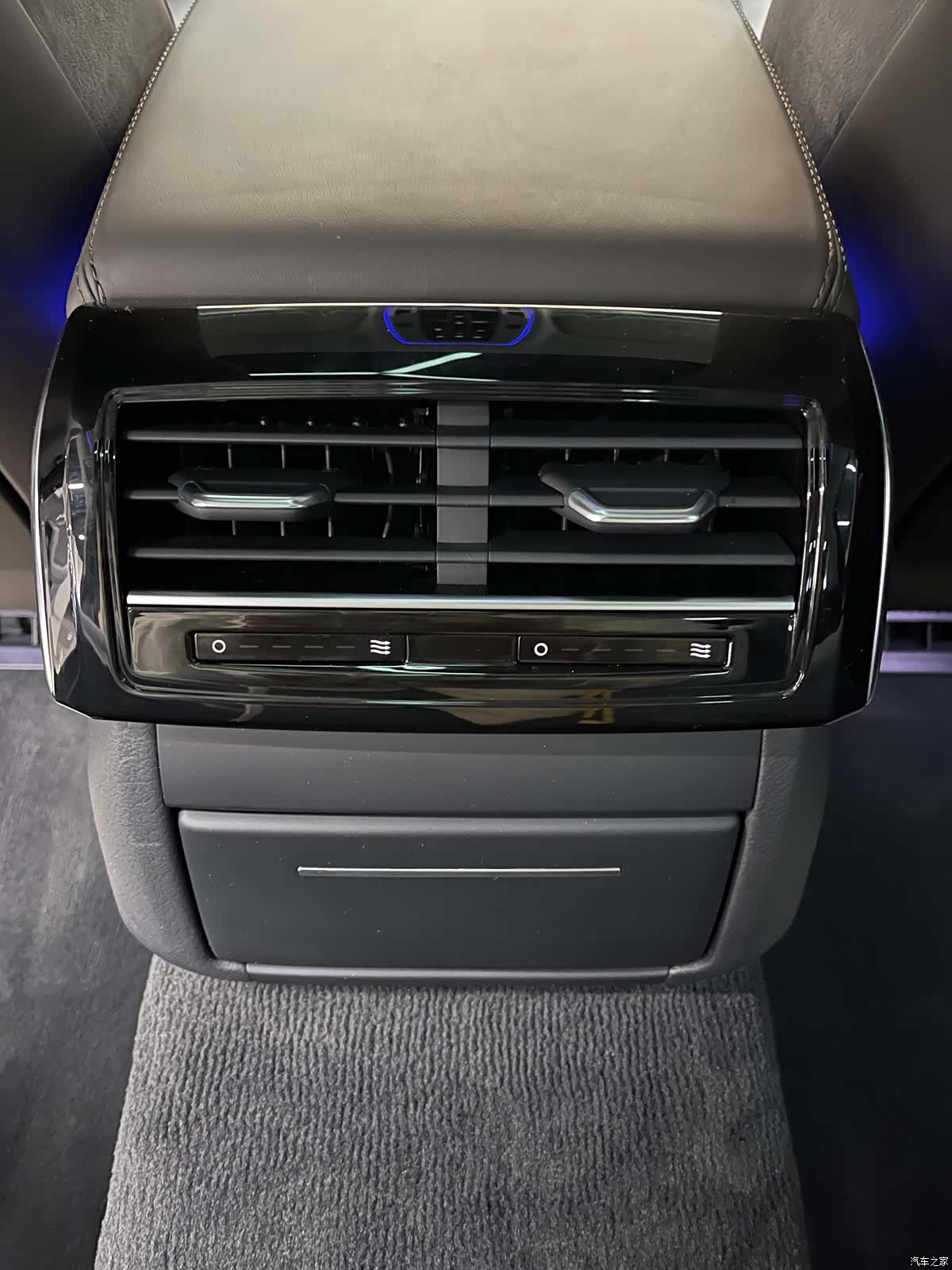 Audi A8L, 2021 9