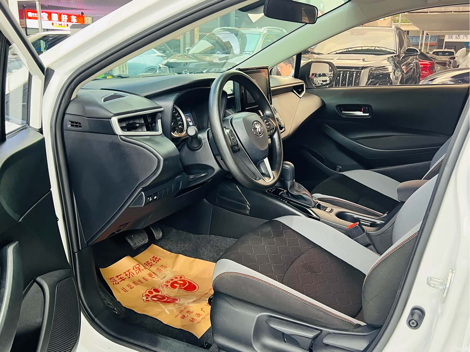 Toyota Corolla, 2025 все фото