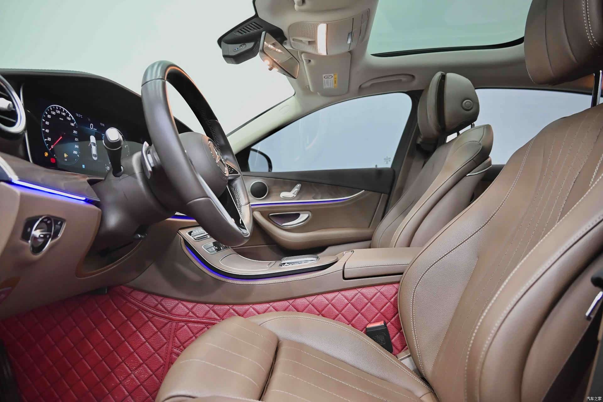 Mercedes-Benz E-Class, 2022 36