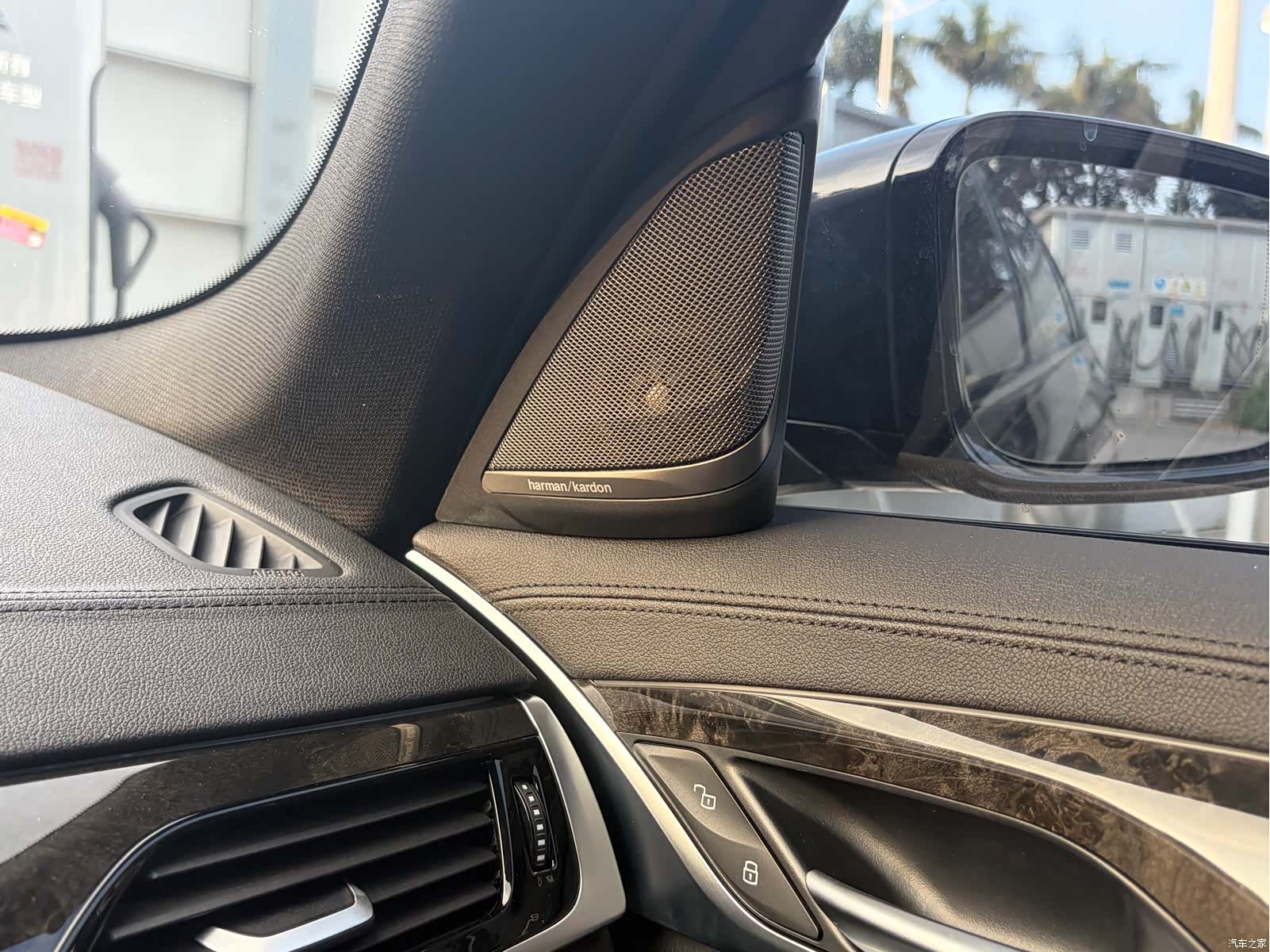 BMW 5 Series, 2019 24
