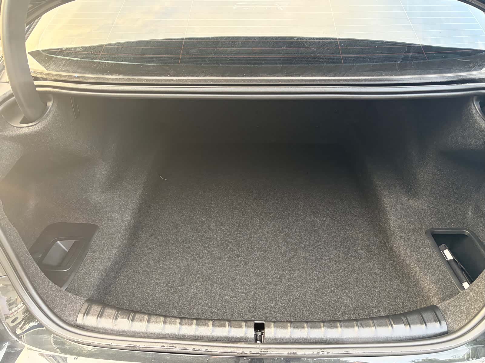 BMW 5 Series, 2019 27