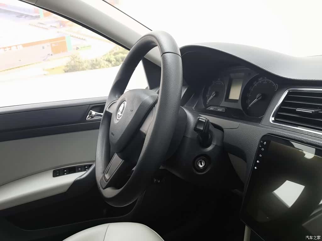 Skoda Rapid, 2016 22