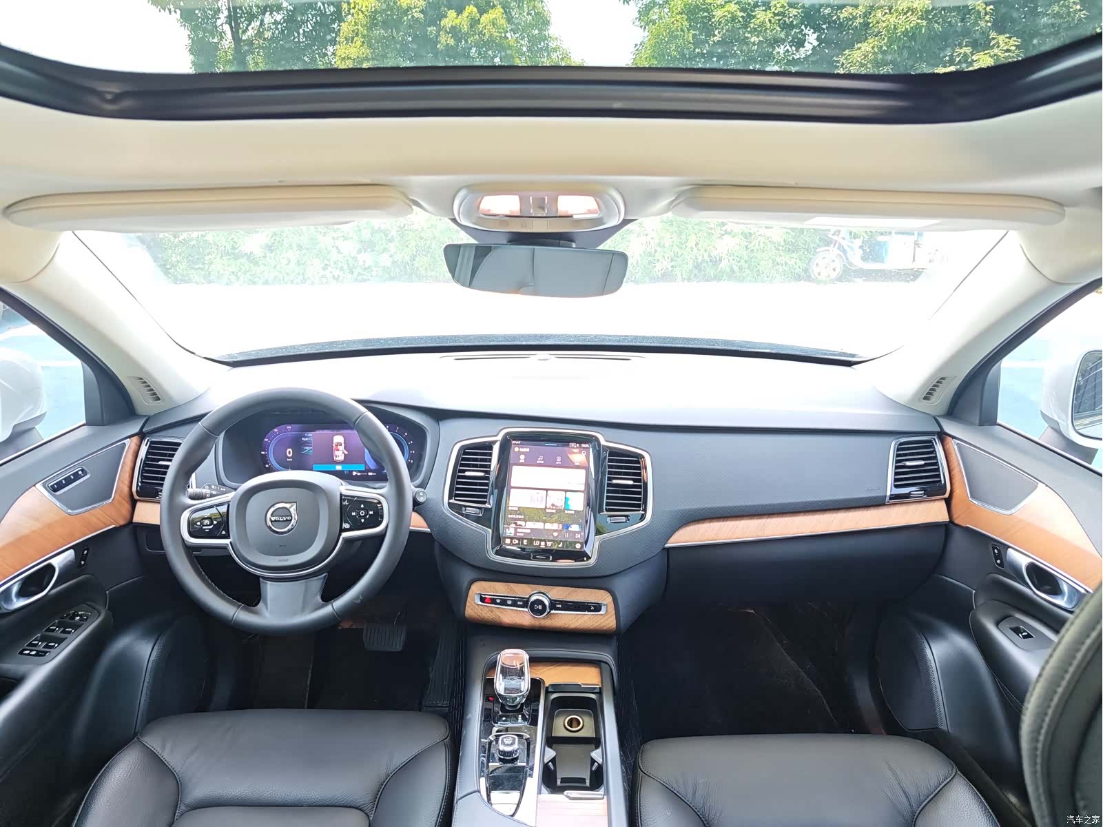Volvo XC90, 2024 4