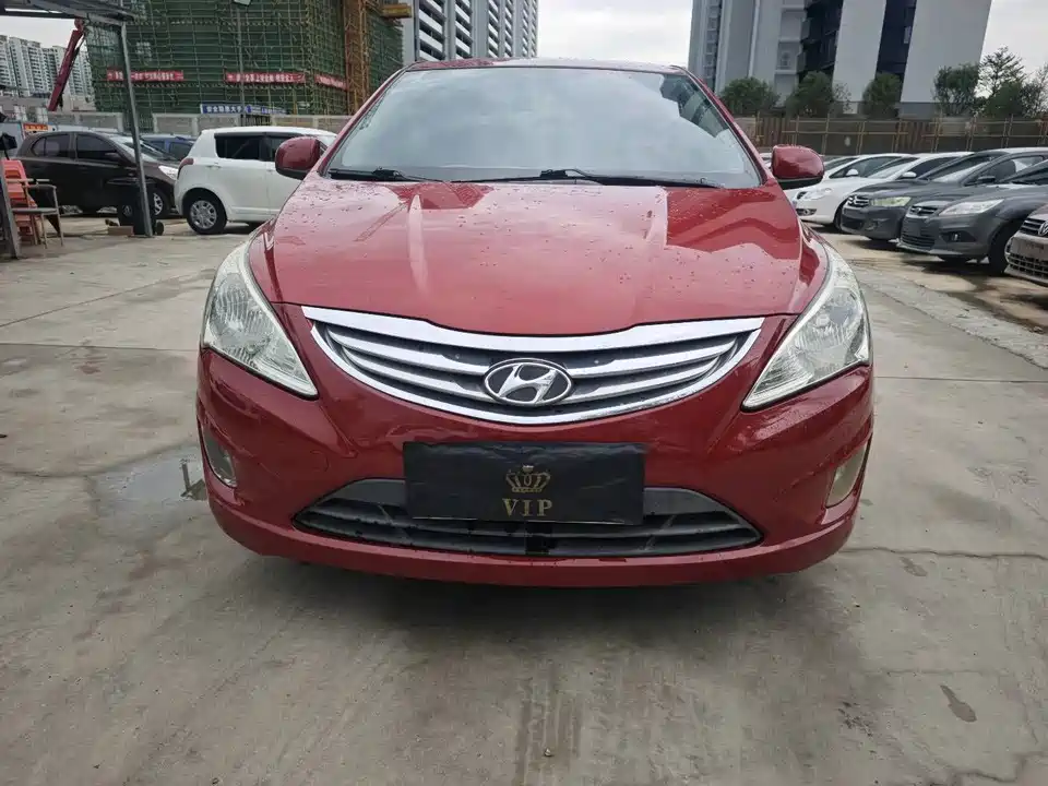 Hyundai Rena