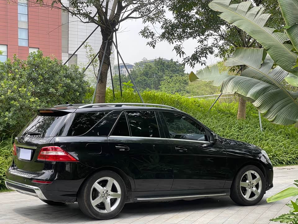 Mercedes-Benz M class