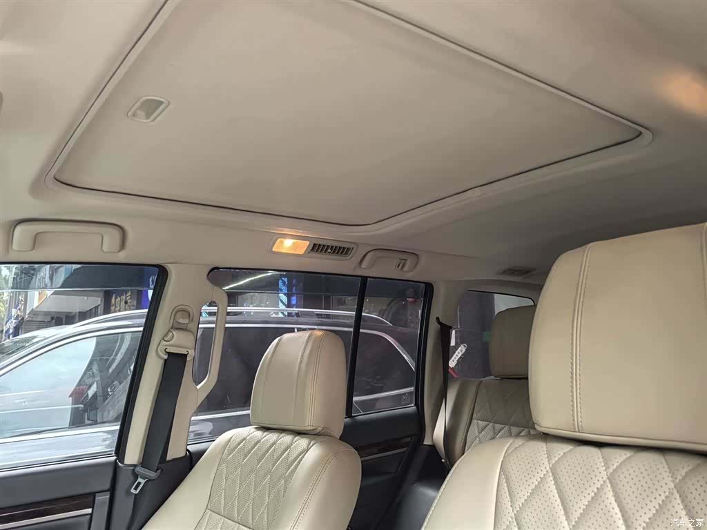 Mitsubishi Pajero, 2025 все фото