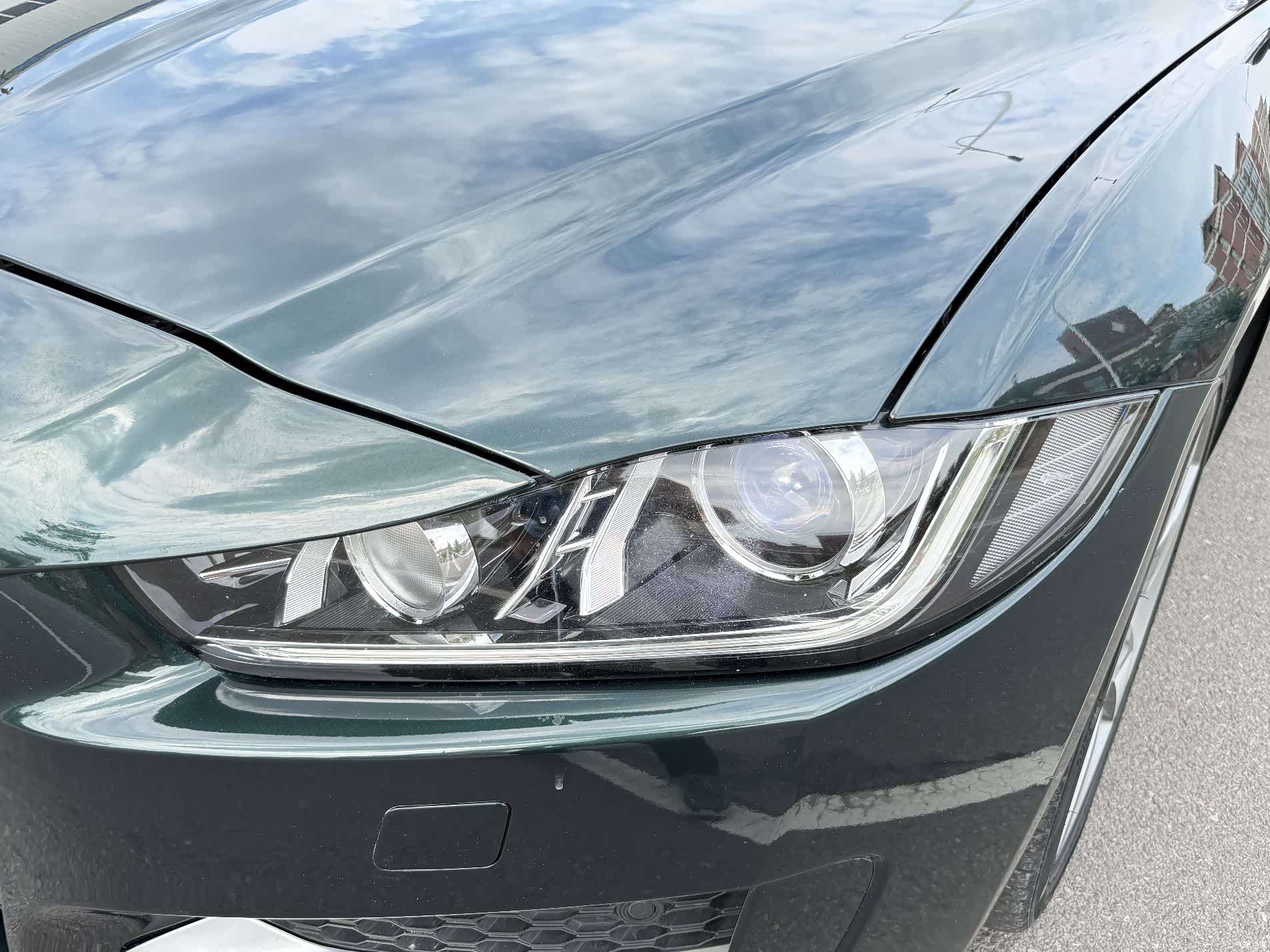 Jaguar XE, 2016 18