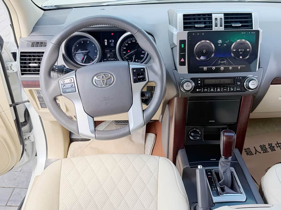 Toyota Prado 2016, фото 9