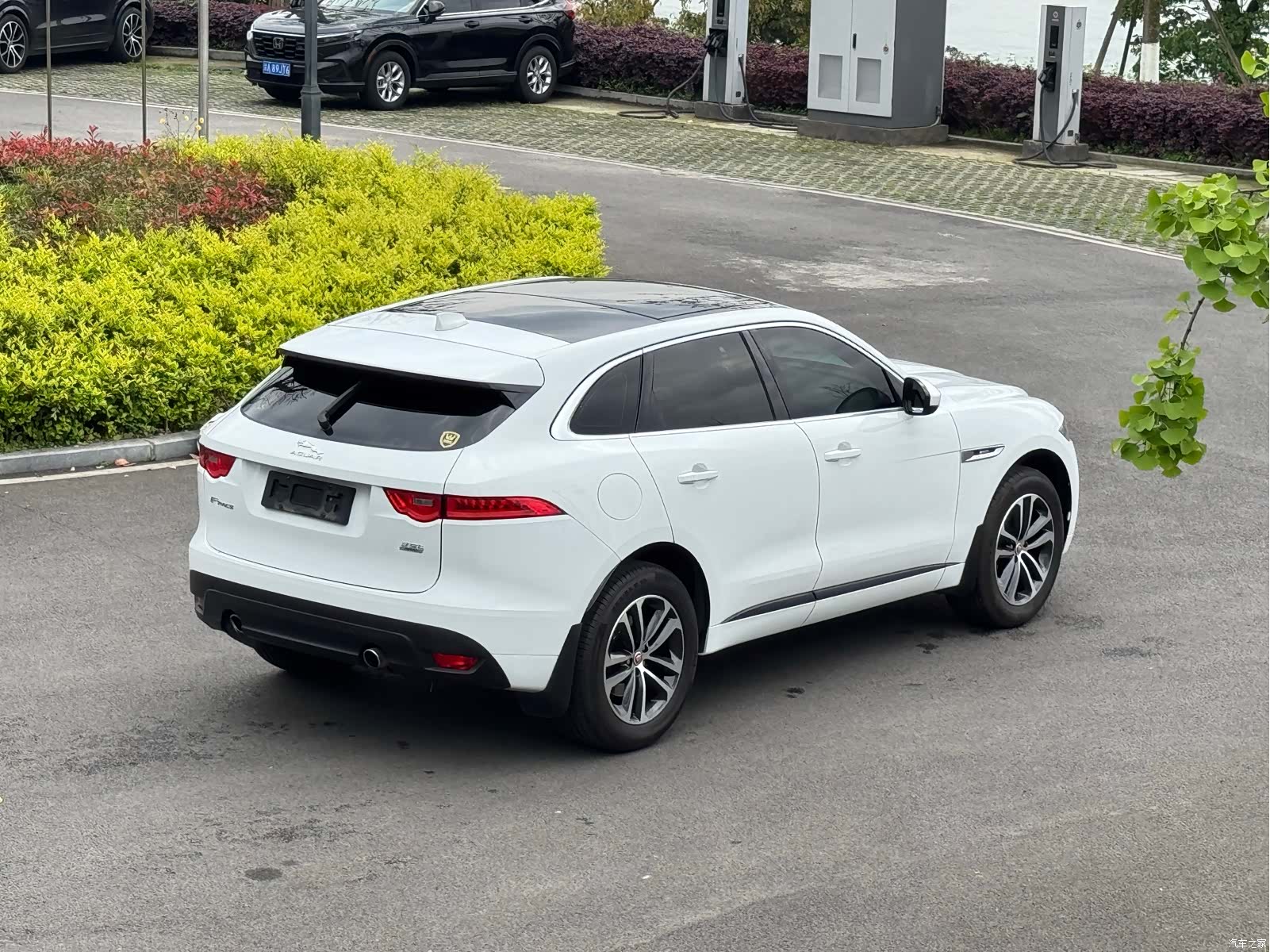 Jaguar F-PACE, 2017 22
