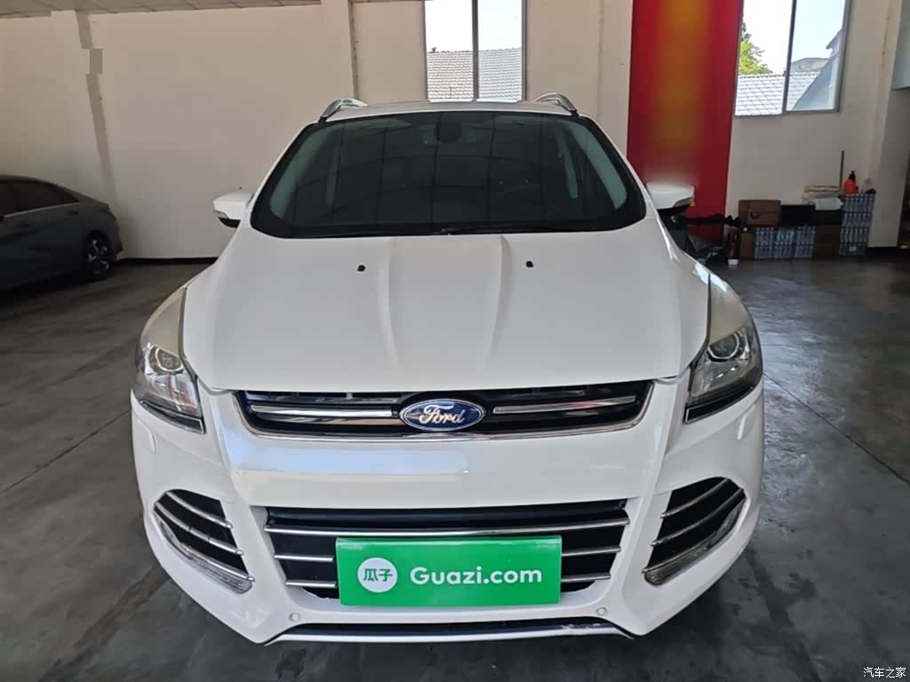 Ford Kuga, 2014 3