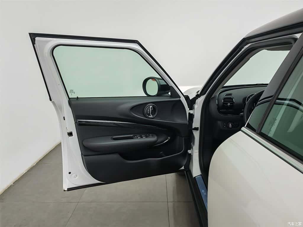 Mini Clubman, 2023 8