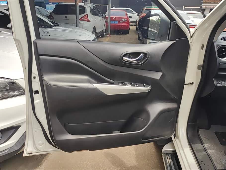 Nissan Tuda Nissan Tuda