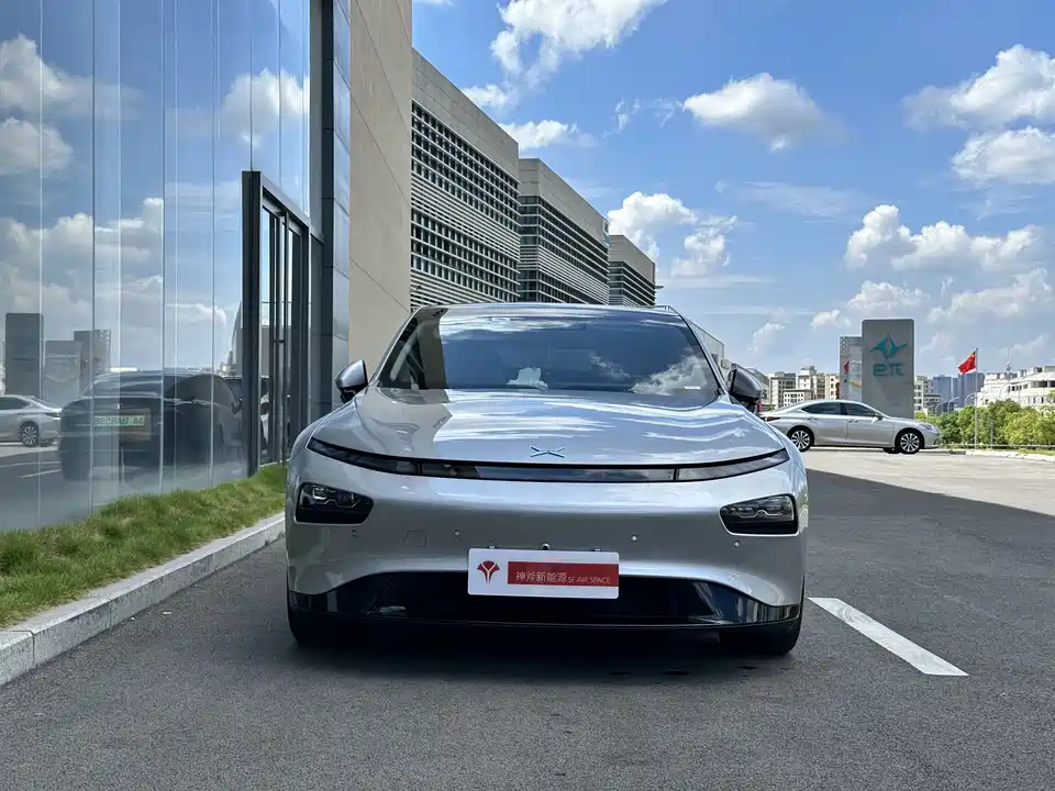 XPENG P7