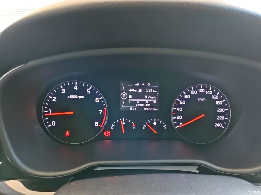 Kia K4, 2015 12