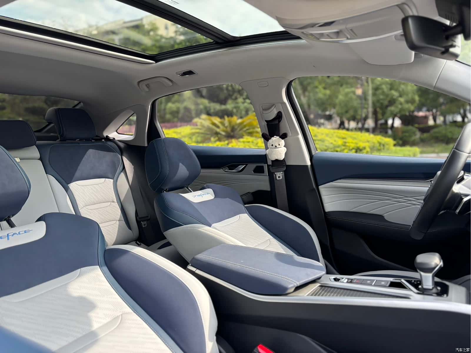 Geely Preface, 2022 22
